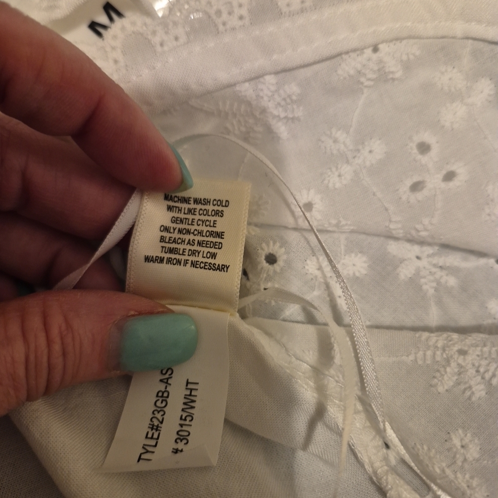 White Eyelet Tie-Front Camisole Vest - Picture 6 of 6